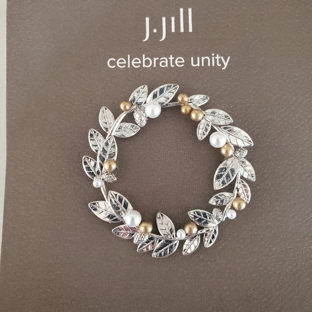 Wreath Pin